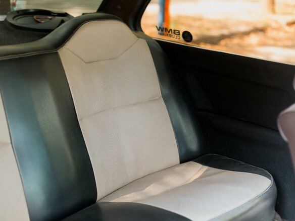 1990 BMW 3 серии 318i II (E30), розовый - вид 15