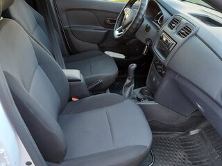 2021 Renault Logan II Рестайлинг, белый, 1200000 рублей, вид 4