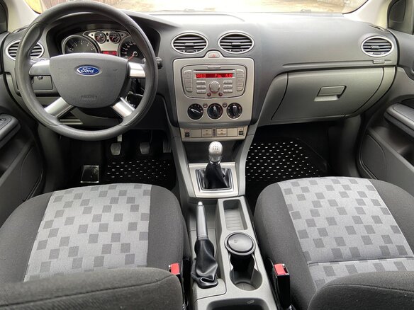 2008 Ford Focus II Рестайлинг, серебристый - вид 13