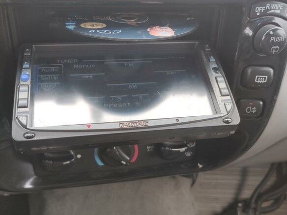 1998 Ford Explorer II, зелёный - вид 17