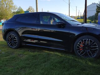 2023 Zeekr 001 100 kWh I, чёрный, 6900000 рублей, вид 2