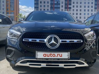 2020 Mercedes-Benz GLA 200 II (H247), чёрный, 3850000 рублей, вид 2