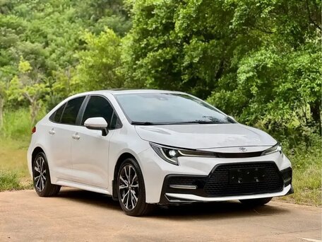 2023 Toyota Levin XII (E210) Рестайлинг, белый, 1460000 рублей, вид 3