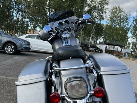 2008 Harley-Davidson Street Glide, серый, 790000 рублей, вид 5
