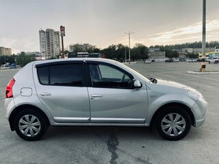 2013 Renault Sandero I, серый, 650000 рублей, вид 5