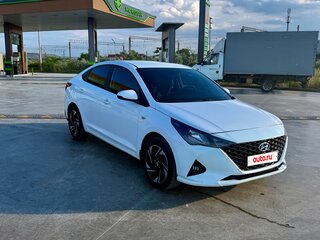 2021 Hyundai Solaris II Рестайлинг, белый, 1370000 рублей, вид 2