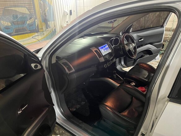 2007 Mitsubishi Outlander II, серый, 1100000 рублей - вид 12