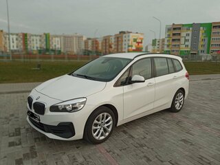2019 BMW 2 серии Gran Tourer Gran Tourer 218d F46 Рестайлинг, белый, 1700000 рублей, вид 1