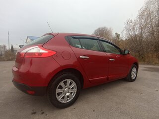 2012 Renault Megane III Рестайлинг, пурпурный, 970000 рублей, вид 3
