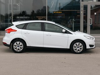 2018 Ford Focus III Рестайлинг, белый, 1250000 рублей, вид 2