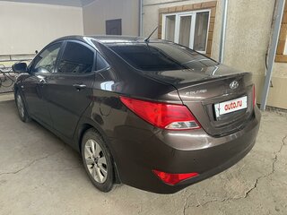 2016 Hyundai Solaris I Рестайлинг, коричневый, 1050000 рублей, вид 5