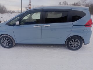 2021 Honda Freed II Рестайлинг, голубой, 2350000 рублей, вид 3
