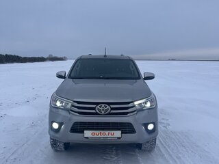 2018 Toyota Hilux VIII, серый, 4200000 рублей, вид 2