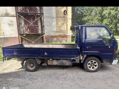 1988 Toyota Toyoace, синий, 470000 рублей, вид 3