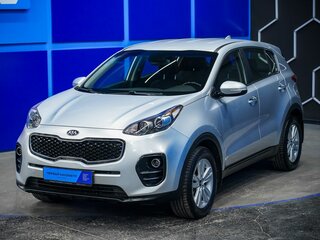 2018 Kia Sportage IV Рестайлинг, серебристый, 1780000 рублей, вид 2
