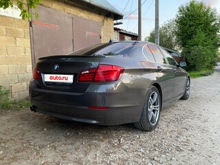 2010 BMW 5 серии 525d VI (F10/F11/F07), бежевый, 1800000 рублей, вид 4
