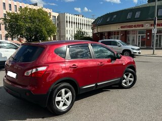 2013 Nissan Qashqai I Рестайлинг, красный, 950000 рублей, вид 5