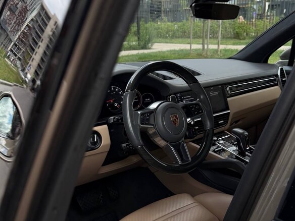 2019 Porsche Cayenne III, коричневый, 5500000 рублей - вид 7