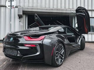 2018 BMW i8 I Рестайлинг, серый, 7000000 рублей, вид 4