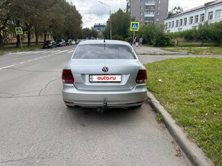 2015 Volkswagen Polo V Рестайлинг, серебристый, 800000 рублей, вид 4