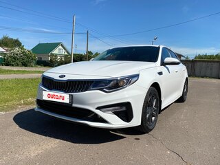 2020 Kia Optima IV Рестайлинг, белый, 2300000 рублей, вид 1