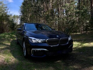 2017 BMW 7 серии Long 740Li VI (G11/G12), чёрный, 4400000 рублей, вид 1