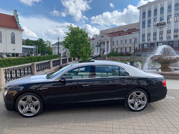 2013 Bentley Flying Spur II, чёрный, 6999999 рублей - вид 1