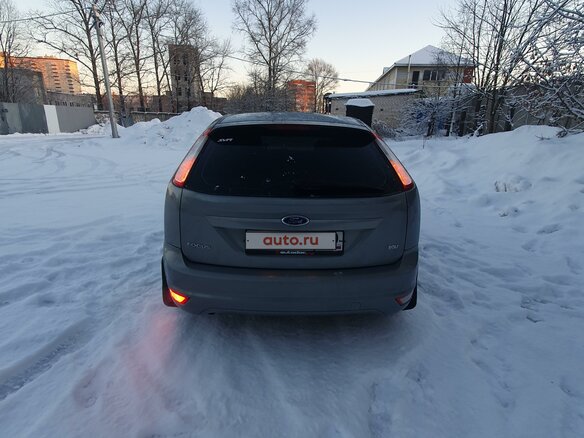 2010 Ford Focus II Рестайлинг, серый, 600000 рублей - вид 8