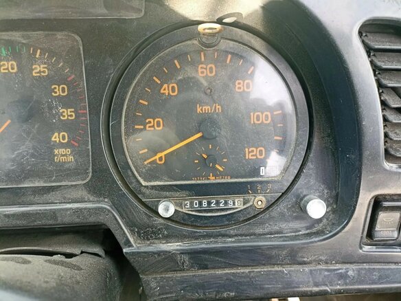 1994 Isuzu Forward (F-Series), жёлтый, 2750000 рублей - вид 11