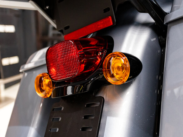 2023 Harley-Davidson Road Glide Limited, серебристый, 3150000 рублей - вид 27