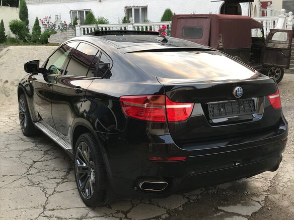 2008 BMW X6 50i 6-speed I (E71), чёрный, 1950000 рублей - вид 9
