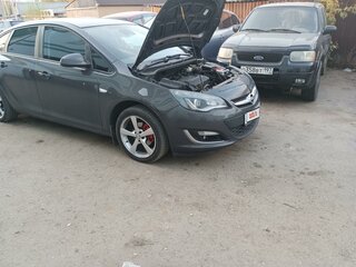 2012 Opel Astra J Рестайлинг, серый, 670000 рублей, вид 1