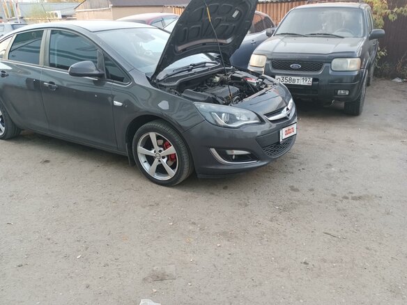 2012 Opel Astra J Рестайлинг, серый, 670000 рублей