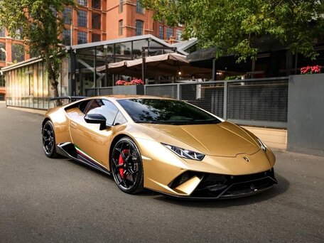 2018 Lamborghini Huracán Performante I, золотистый, 20500000 рублей, вид 4