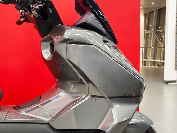 2026 Honda NWG150, серебристый, 399900 рублей - вид 6