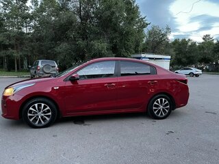 2017 Kia Rio IV, красный, 1100000 рублей, вид 4