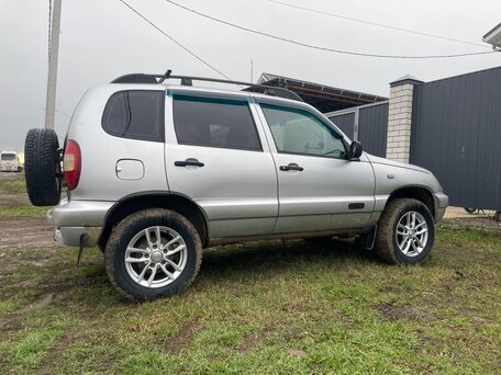 2006 Chevrolet Niva I, серебристый, 300000 рублей, вид 5