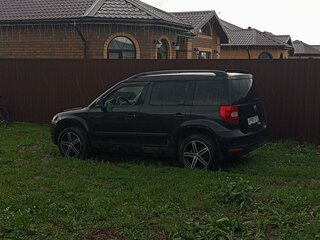 2010 Skoda Yeti I, чёрный, 480000 рублей, вид 2