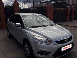 2011 Ford Focus II Рестайлинг, серебристый, 650000 рублей, вид 3