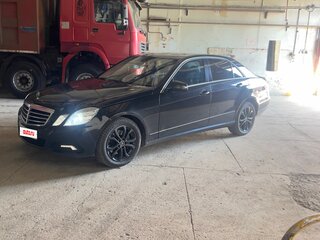 2009 Mercedes-Benz E-Класс 350 IV (W212, S212, C207), чёрный, 1320000 рублей, вид 1