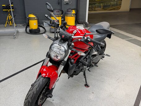 2020 Ducati Monster 821, красный, 800000 рублей, вид 4