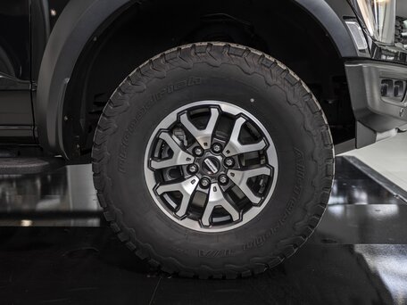 2021 Ford F-150 Raptor SuperCrew Raptor XIV, чёрный, 8900000 рублей, вид 4