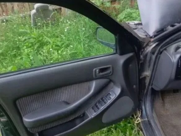 1993 Toyota Camry III (XV10), зелёный, 75000 рублей - вид 4