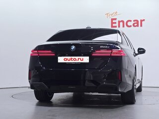2025 BMW 5 серии 523d VIII (G60/G61/G68), синий, 6936355 рублей, вид 4