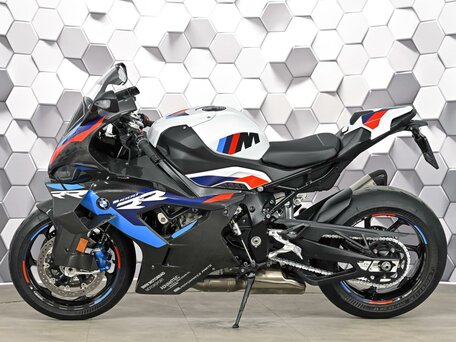 2023 BMW M 1000 RR, белый, 2777000 рублей, вид 4