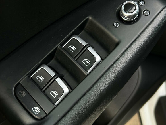 2015 Audi Q5 I (8R) Рестайлинг, белый, 1825000 рублей - вид 27