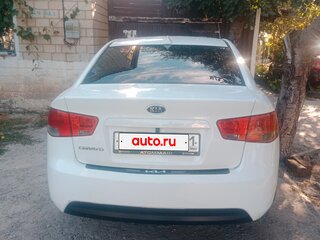 2011 Kia Cerato 6-speed II, белый, 870000 рублей, вид 3