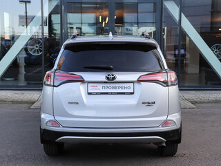 2017 Toyota RAV4 IV (XA40) Рестайлинг, серебристый, 1859000 рублей, вид 5