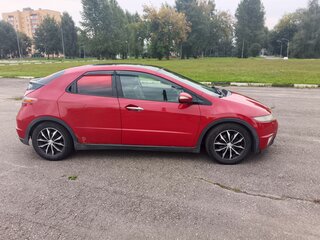 2008 Honda Civic VIII, красный, 400000 рублей, вид 3