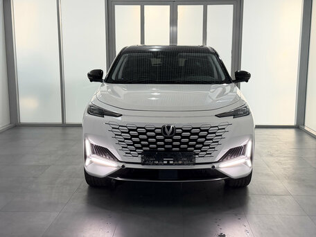 2023 Changan UNI-K, белый, 3800000 рублей, вид 2